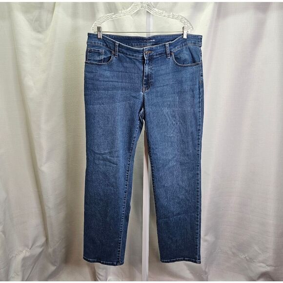 Chico's Medium Wash Straight Leg Jeans Size 3 (16/XL) - Picture 1 of 9